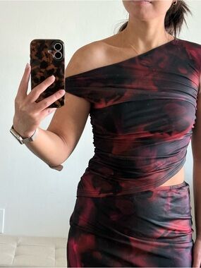 Princess Polly Maribella Asymetrical Top Black/Red